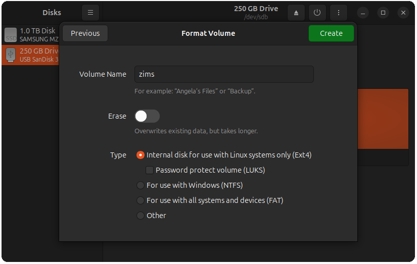 A screenshot of a program showing a form to fill in with the fields volume name, erase and type, and a green button called Create